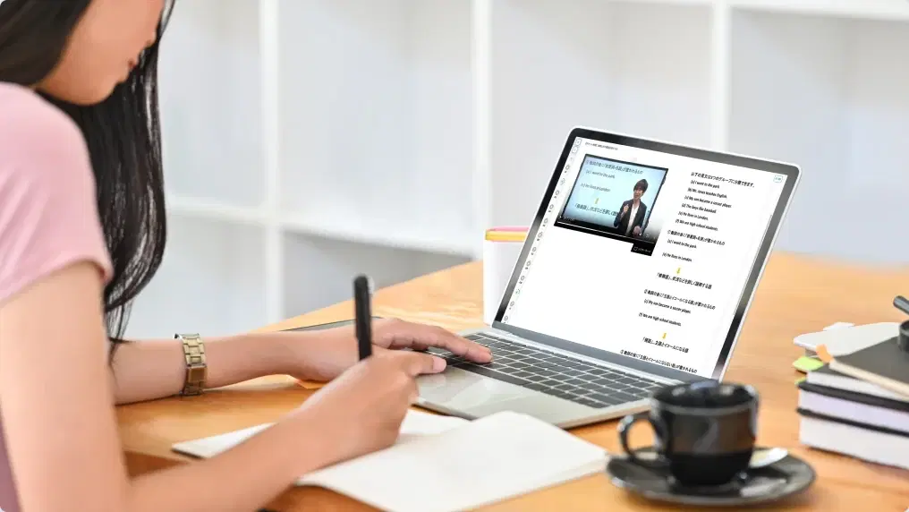 学習システム「ZEN Study」を使用している様子