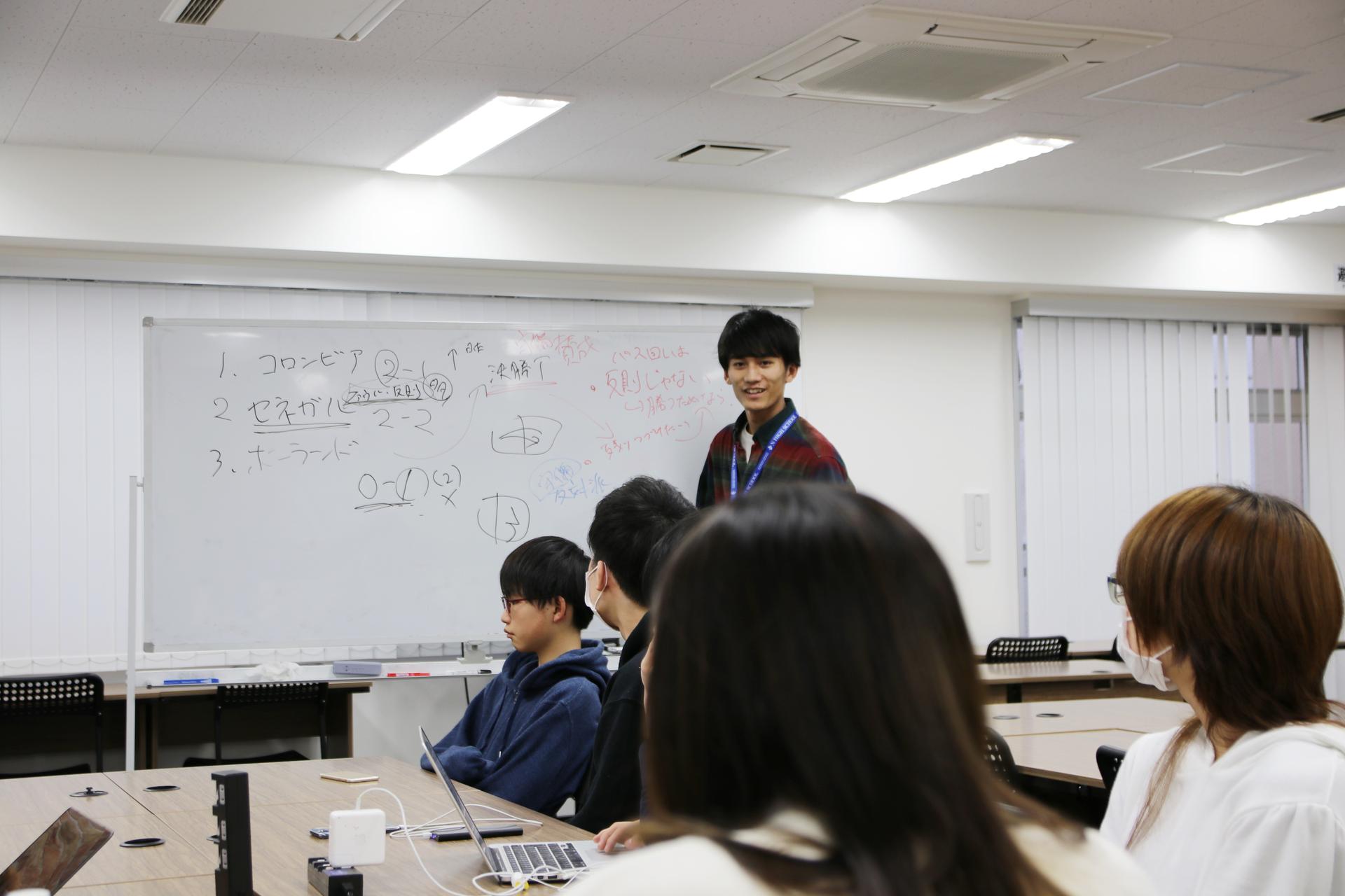 グループ面談で論理的な思考を養う