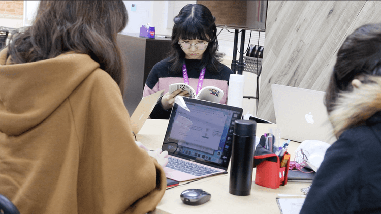 1年を振り返り、将来を考えるのサムネイル