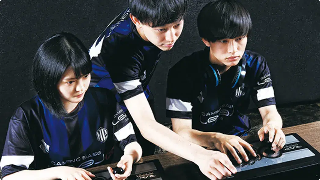 eスポーツ部の表紙