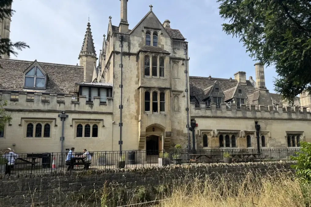 オックスフォード大学