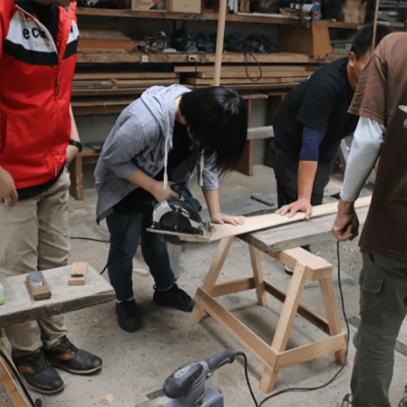 熊野川流域唯一の川舟大工に木工を学ぼう
