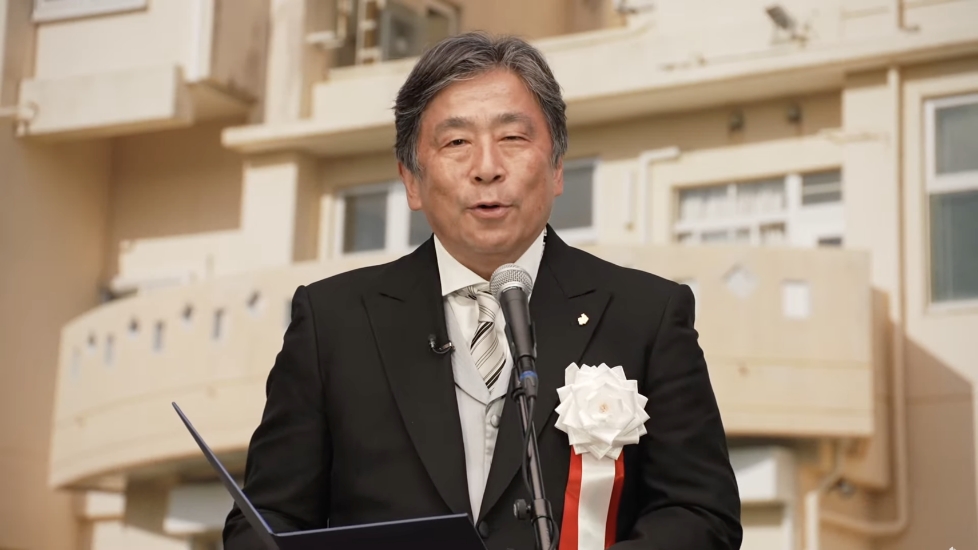 N高等学校・R高等学校校長 奥平 博一