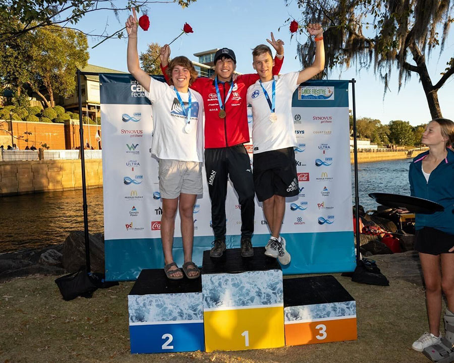 岡﨑七星さん 「カヌーフリースタイル」ジュニア部門ワールド