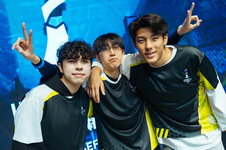 【大会結果】N高グループeスポーツ部、「U18 全日本中高ロケットリーグ選手権」で4連覇を達成!のサムネイル