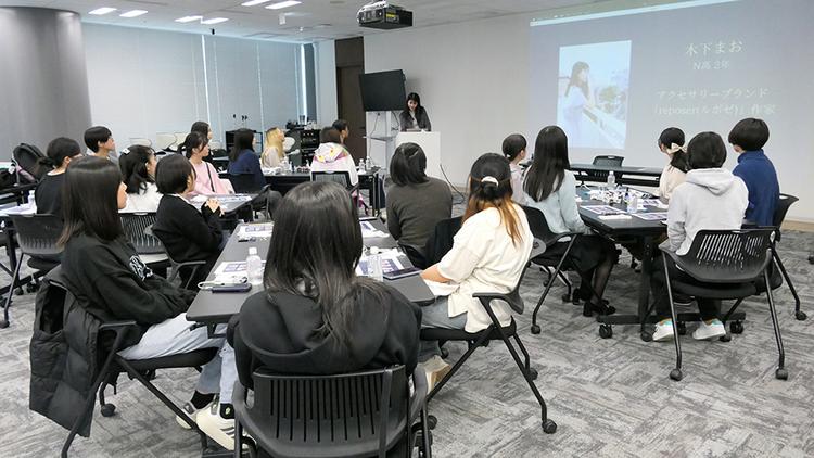 【N高グループ起業部】<br>念願のワークショップ! 多彩な色が紡ぐ“わたしらしさ”が光るアクセサリーの制作イベントを開催のサムネイル